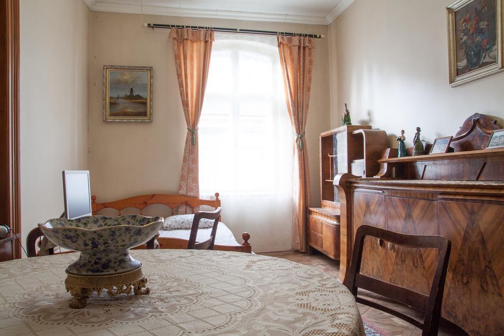 "Eva Stories" Movie Apartment On Rynok Square Liov Exterior foto